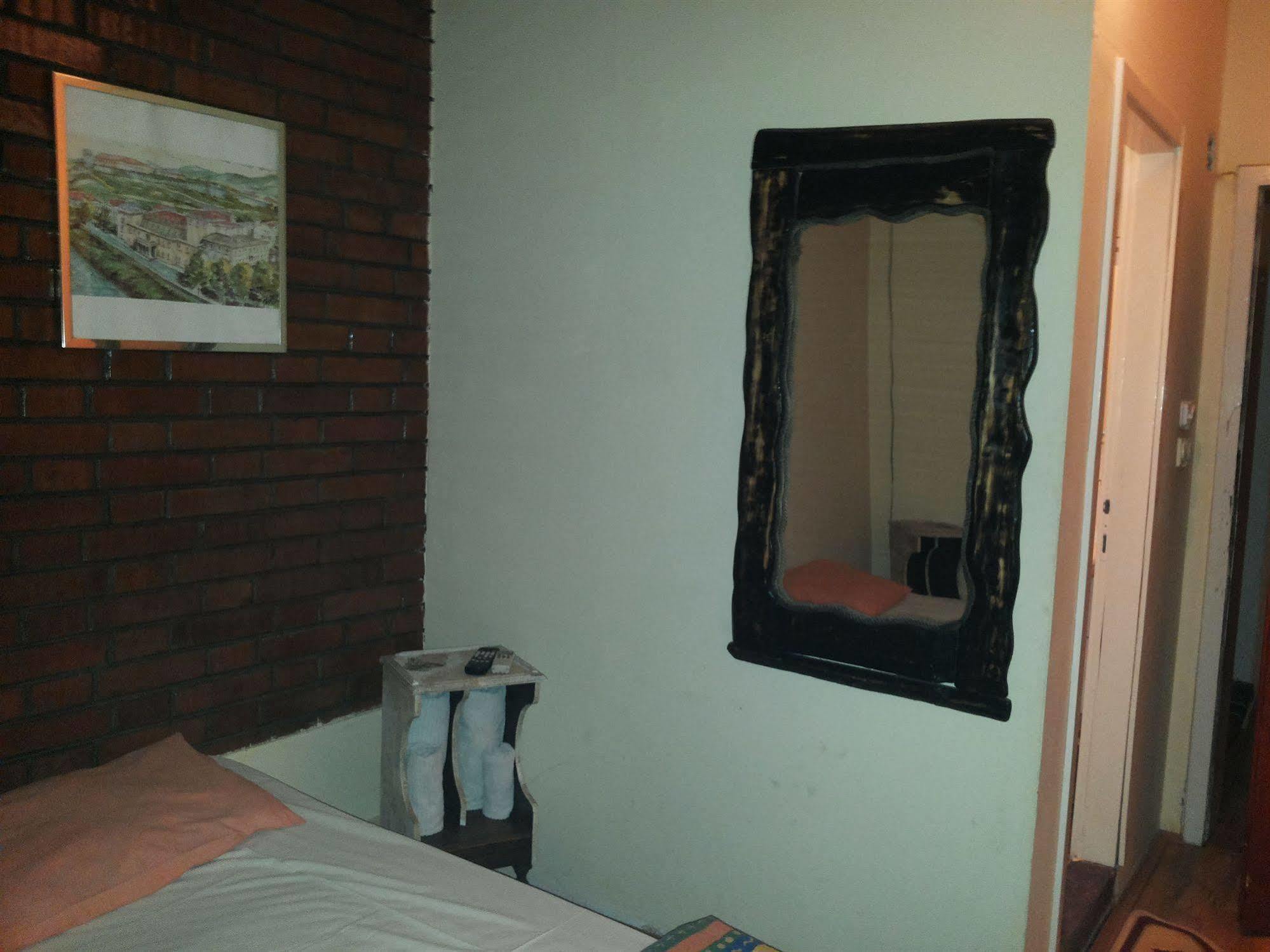 Hotel Vuk Skopje Exteriér fotografie